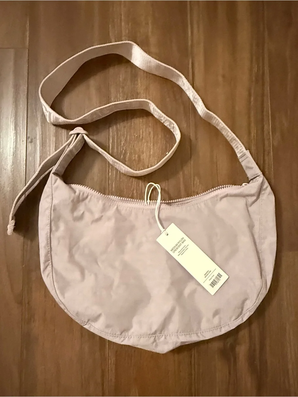 NWT Baggu Medium Nylon Crescent Bag Dusty Pink
